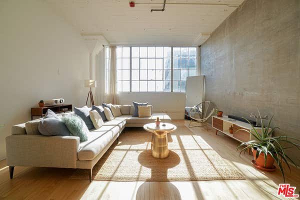 1 bed, 1 bath, 980 sqft, $2,500, Unit 518