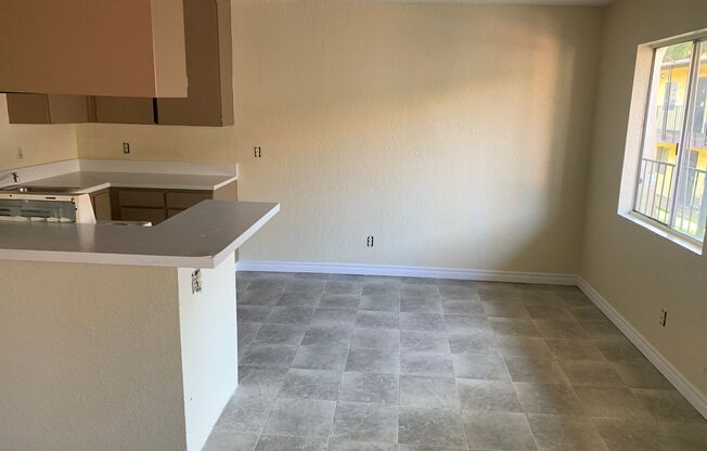 2 beds, 1 bath, $1,550, Unit Apt 29