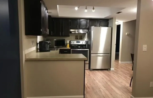 14801 Winding Way 8
