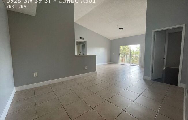 6928 SW 39 ST