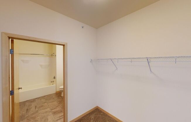 2 beds, 2 baths, 1,071 sqft, $2,440, Unit 5314-301
