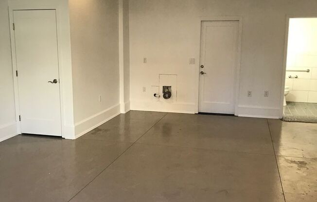 1 bed, 2 baths, $2,750