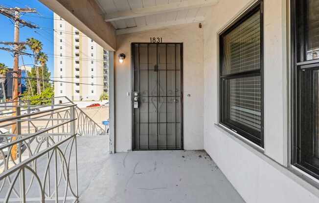 HILLCREST LOVELY ONE BEDROOM