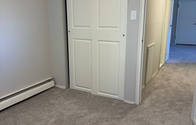 2 beds, 1 bath, 685 sqft, $1,540, Unit A01