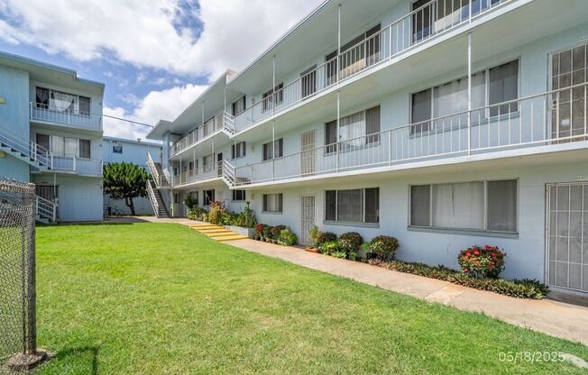 $2,100 / 2br - 700ft2 -| 2bd/1ba Renovated Condominium In Kunia Palms