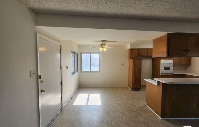 1 bed, 1 bath, 1,050 sqft, $1,800, Unit 3