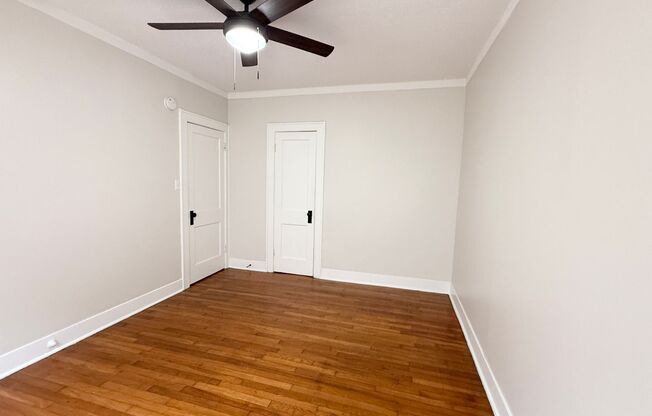 2 beds, 1 bath, $1,275, Unit B3607