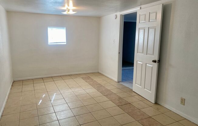 4 beds, 1 bath, $1,675