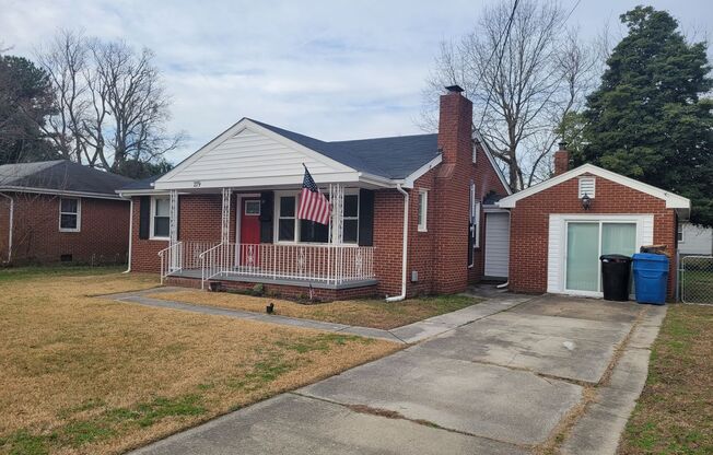 Charming 3 Bedroom, 2 Bath Home in Virginia Beach