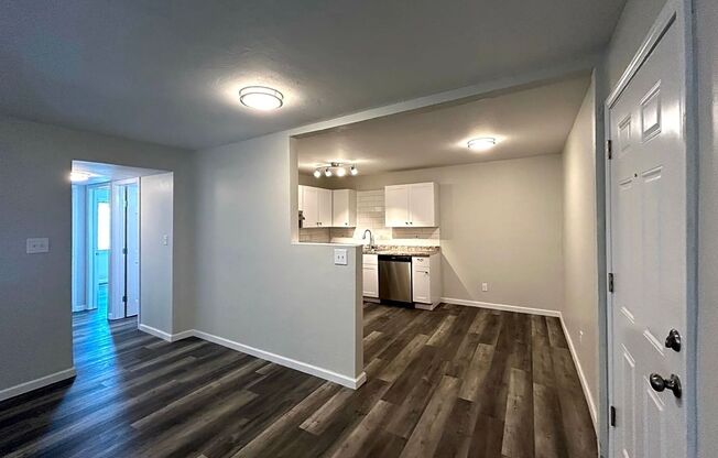 2 beds, 1 bath, 850 sqft, $815, Unit 22