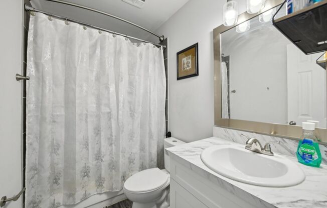 2 beds, 2 baths, 1,125 sqft, $1,650, Unit 7