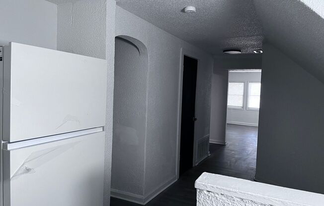 2 beds, 1 bath, $756, Unit Unit 1