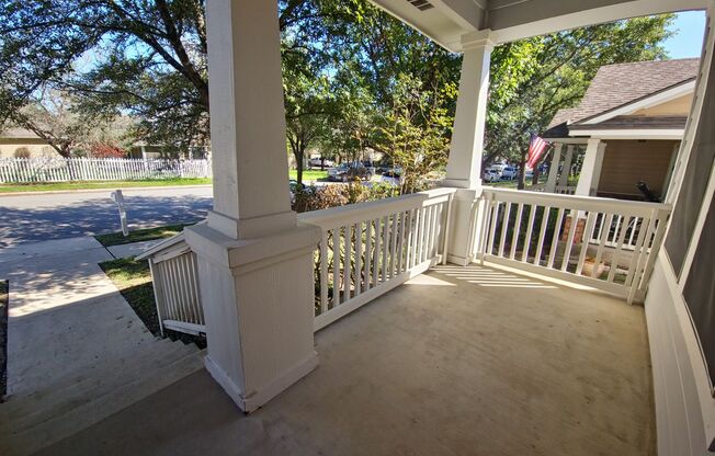 Enchanting 4 Bedroom home located in Plum Creek!