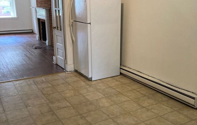 1 bed, 1 bath, 700 sqft, $1,349, Unit 50-6