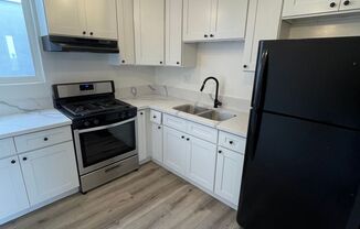 Studio, 1 bath, 500 sqft, $1,700, Unit 08