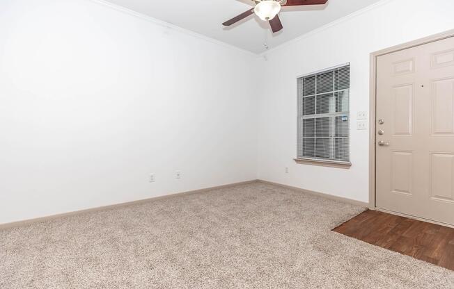 1 bed, 1 bath, 638 sqft, $1,149