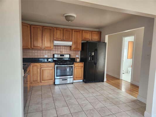 3 beds, 2 baths, 1,500 sqft, $3,450