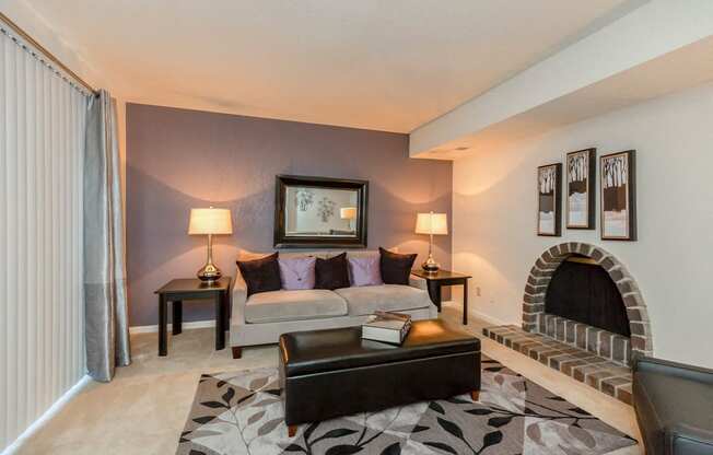 Model Living Room at Willow Creek, Kansas City, Missouri