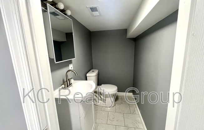 1 W JEFFREY ST