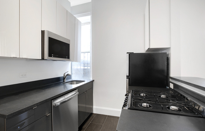 1 bed, 1 bath, $3,295, Unit 3D