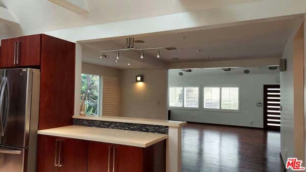 3 beds, 3 baths, 2,000 sqft, $13,000