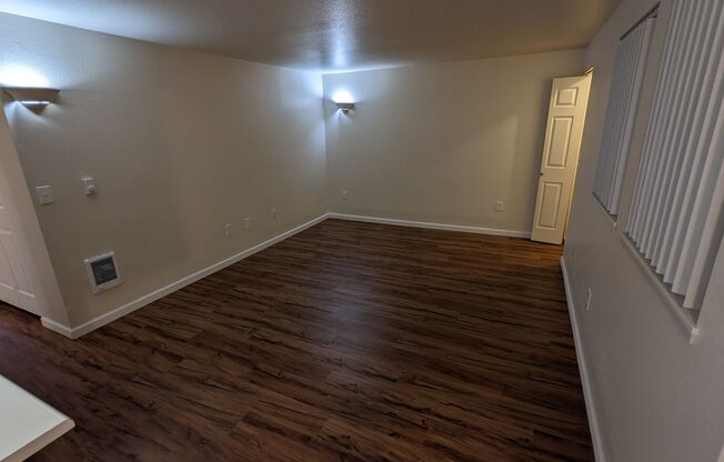 2 beds, 2 baths, 800 sqft, $1,495, Unit 4004