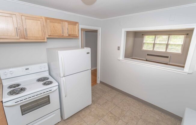 2 beds, 1 bath, $1,895, Unit V-18-3