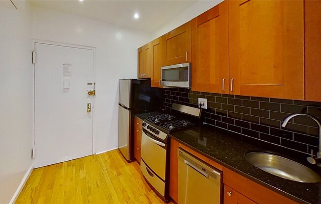 1 bed, 1 bath, $2,850, Unit 14