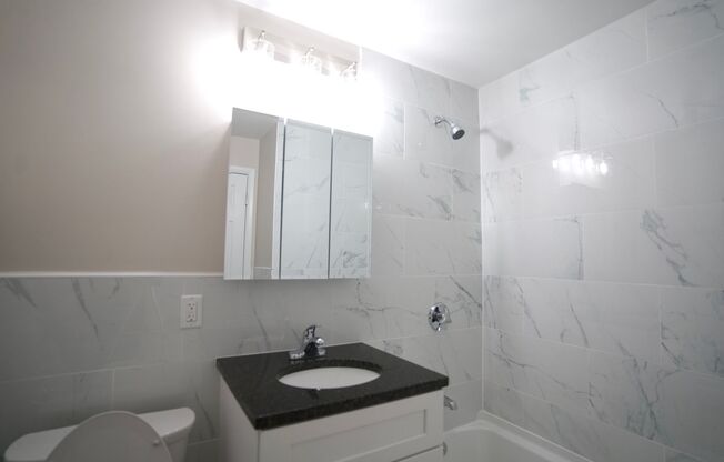 1 bed, 1 bath, 775 sqft, $2,400, Unit 76-6