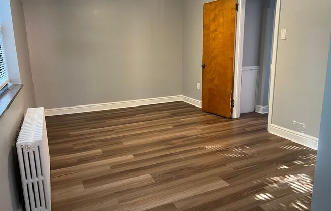 2 beds, 1 bath, 800 sqft, $1,840, Unit 6224 Fifth Ave. #315F