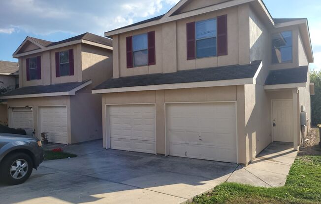 Townhome near Randolph AFB Ready for Move-In