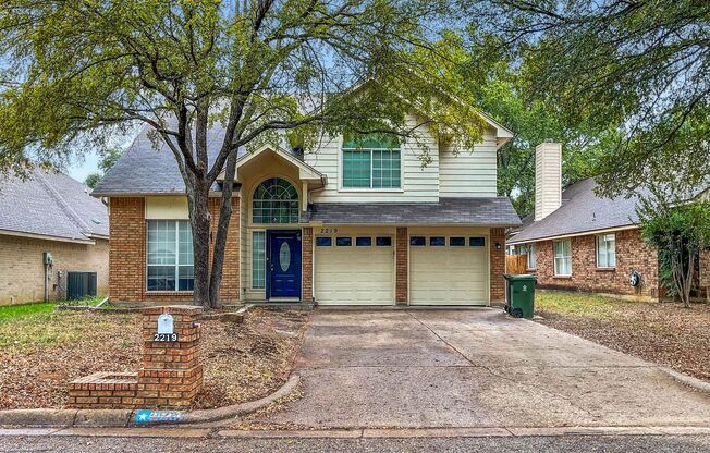 Spacious 3 Bed- 2 1/2 Bath Home in Mansfield ISD