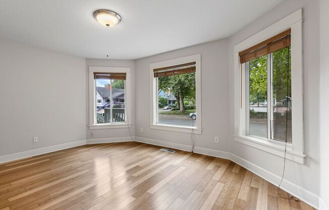 3910 N HAIGHT AVE