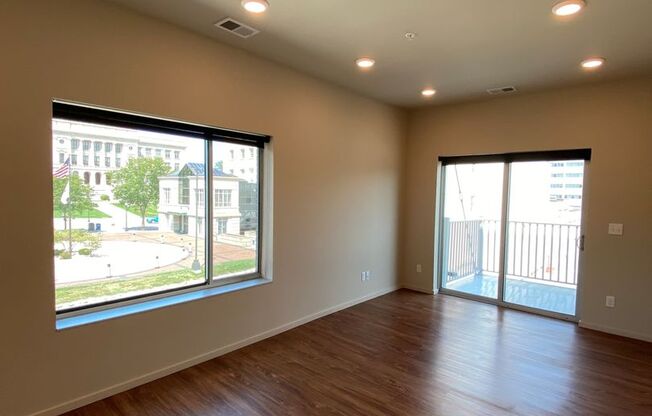 2 beds, 2 baths, 1,145 sqft, $1,800, Unit 371