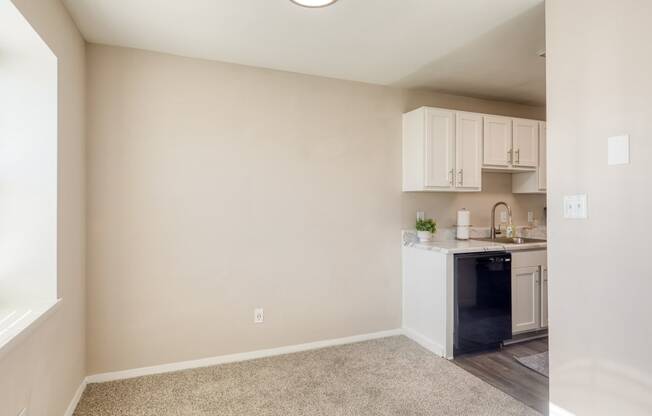 Welcome to Warwick Village Apartments
