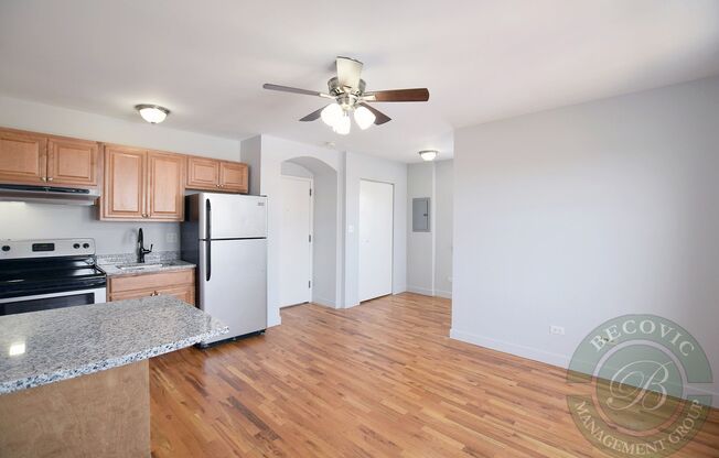 Studio, 1 bath, 266 sqft, $1,350, Unit 7450-74