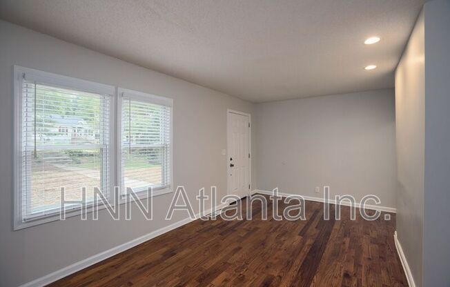 1235 BEECHVIEW DR SE