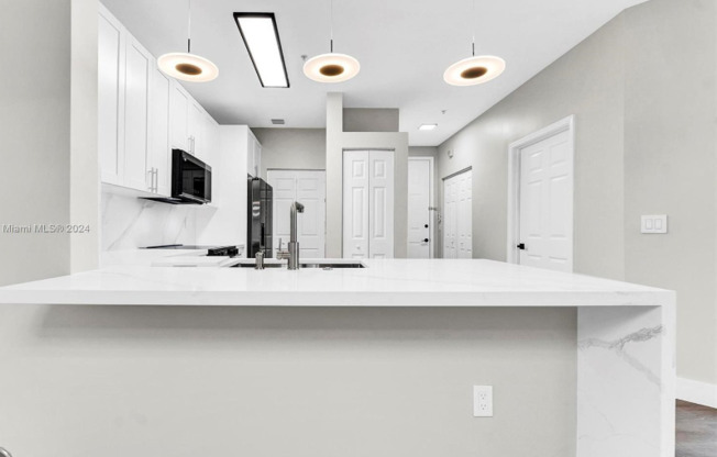 4602 SW 160 AV