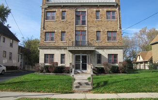 1767 N. Arlington Place