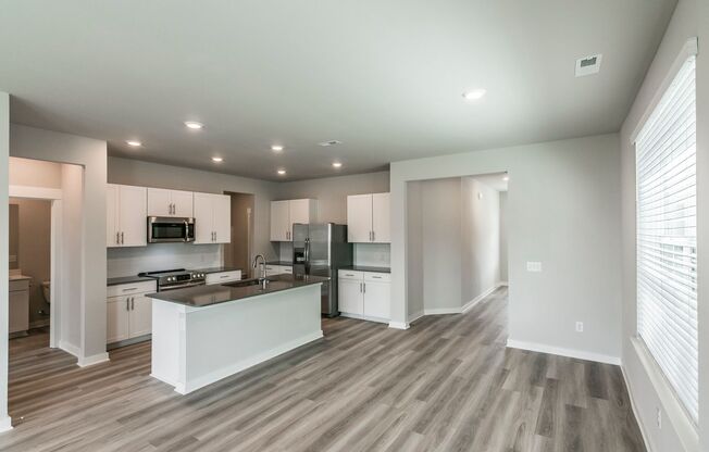 Modern Town Home in Foxland Crossing