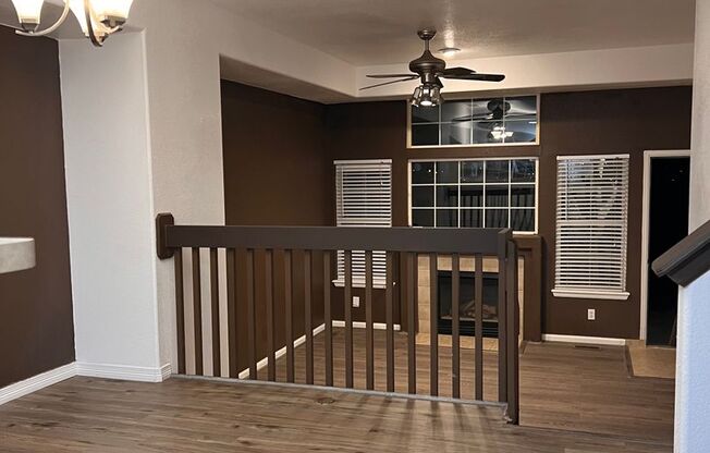 Gorgeous 2 bed/2.5 bath townhome in Welby Glen