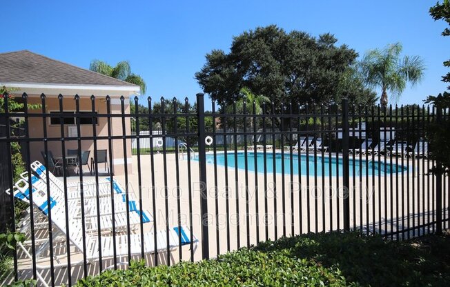 1575 BLUE MAGNOLIA RD