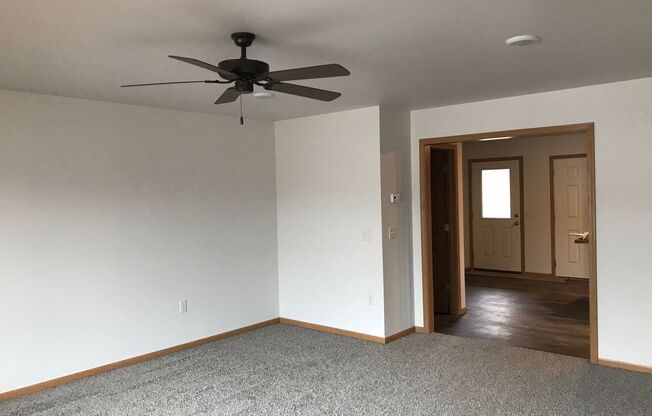 2 beds, 1.5 baths, 1,525 sqft, $1,500, Unit 2499 3