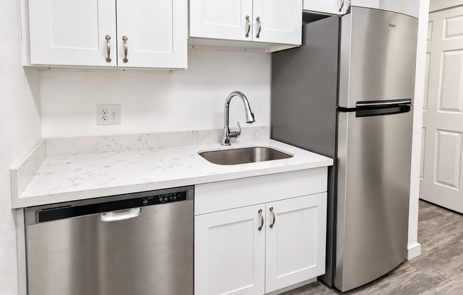 1 bed, 1 bath, 590 sqft, $1,495, Unit 303