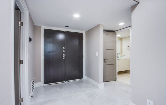 2 bed 2 bath fully furnished luxury condo with views of the strip and Formula 1!