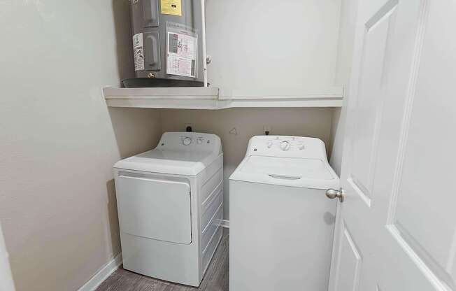 3 beds, 2 baths, 1,299 sqft, $1,656