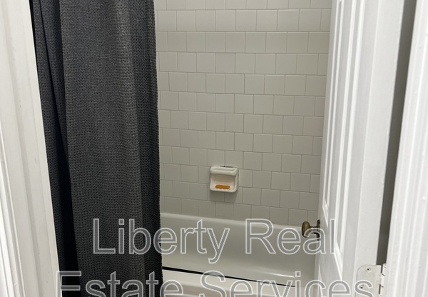 1410 BRITTNEY LN