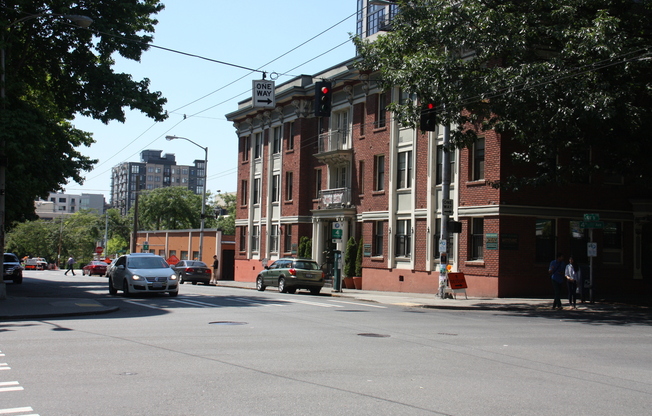 Watermarke Apartments
