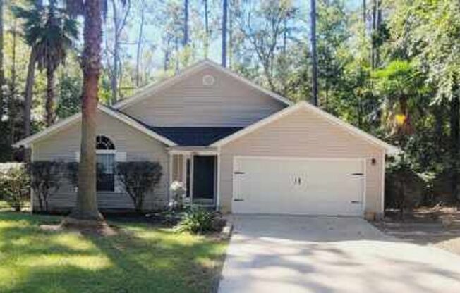 GORGEOUS NE 3/2 w/ Garage, Spa Tub, Deck, Stainless Steel Appliances, & Deck. Avail NOW for $2350/month!