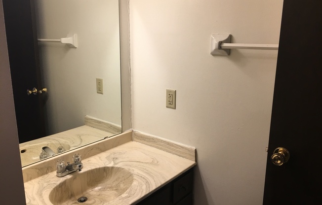 1 bed, 1 bath, $890